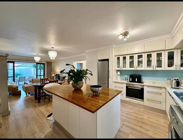 2 BEDROOM APARTMENT FOR SALE IN RIVONIA